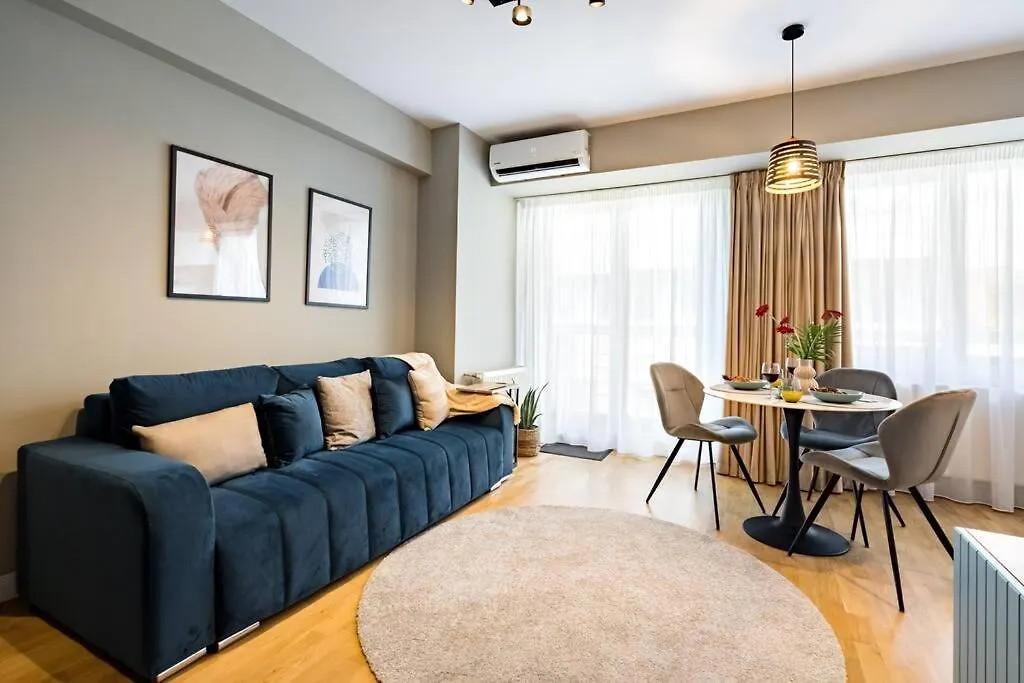 Bright 1Br Flat - New Midtown Building + Terrace Daire Bükreş Romanya