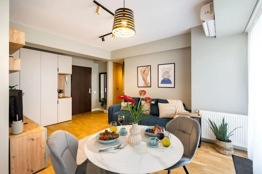 Bright 1Br Flat - New Midtown Building + Terrace Daire Bükreş Romanya