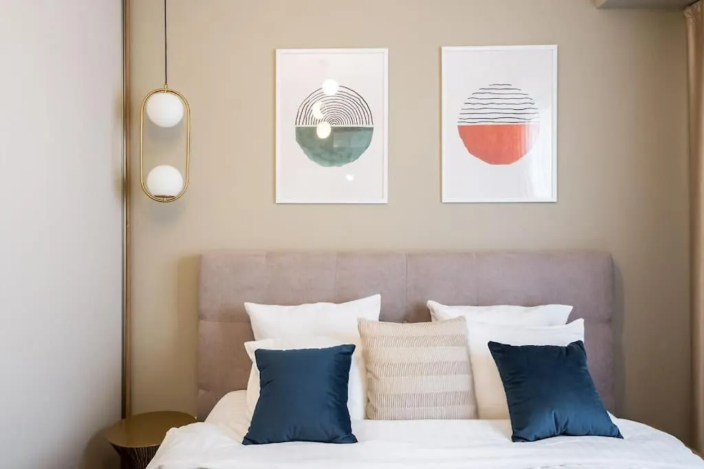 Bright 1Br Flat - New Midtown Building + Terrace Daire Bükreş